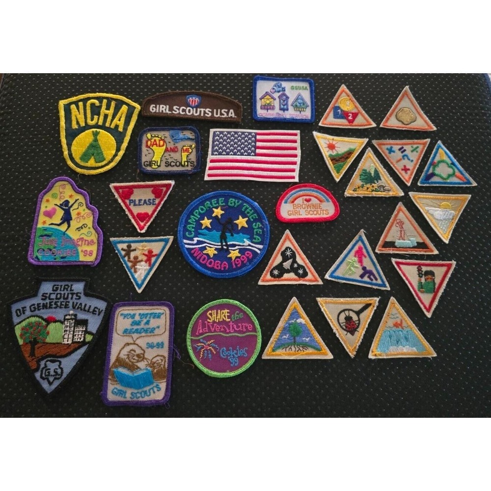 Lot of Girl‎ Scout 27 Merit Badges, Camporee Patches, Plus More Late 90s-2000s